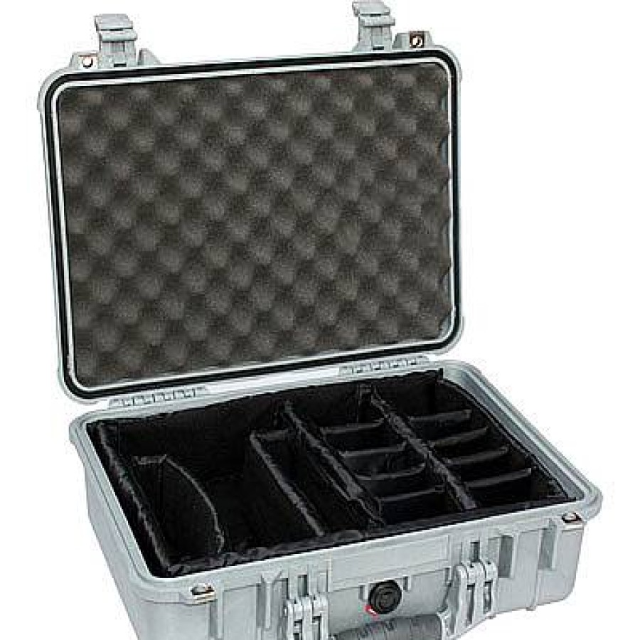 Peli Peli 1500 Case With Foam - Silver | Hard Cases