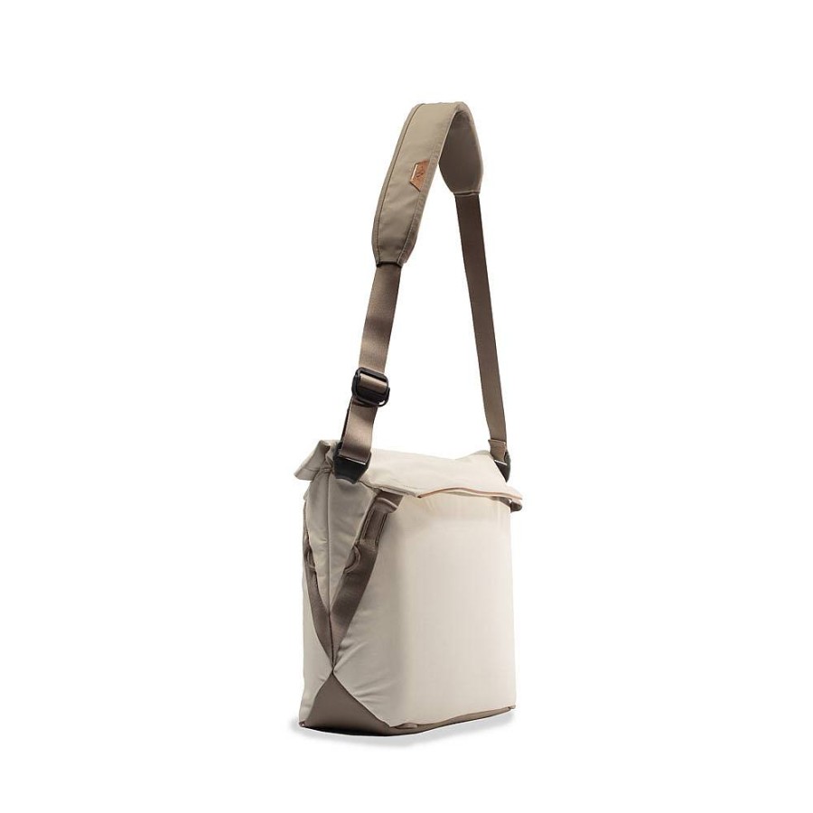 Peak Design Peak Design Everyday Tote 15L V2 - Bone | Shoulder Bags