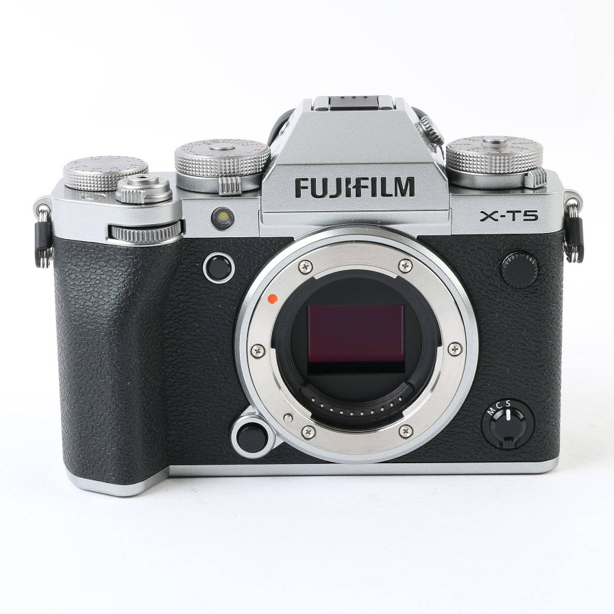 Fujifilm Used Fujifilm X-T5 Digital Camera Body - Silver | Used Cameras