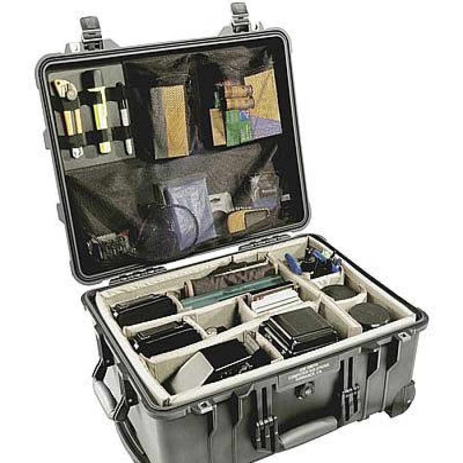 Peli Peli 1560 Case With Dividers | Hard Cases