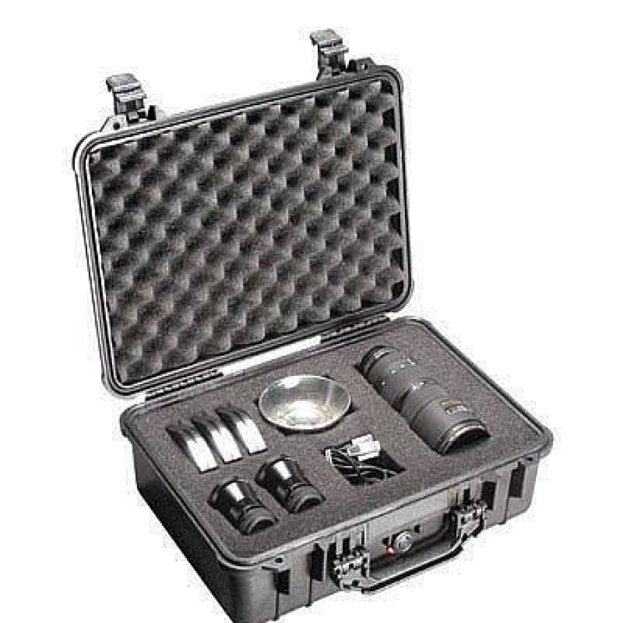 Peli Peli 1500 Case With Foam - Black | Hard Cases