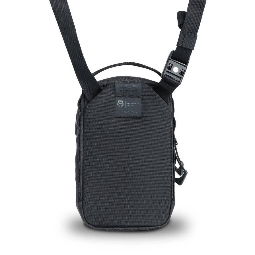 WANDRD Wandrd X1 Crossbody Bag -Medium | Backpacks & Sling Bags